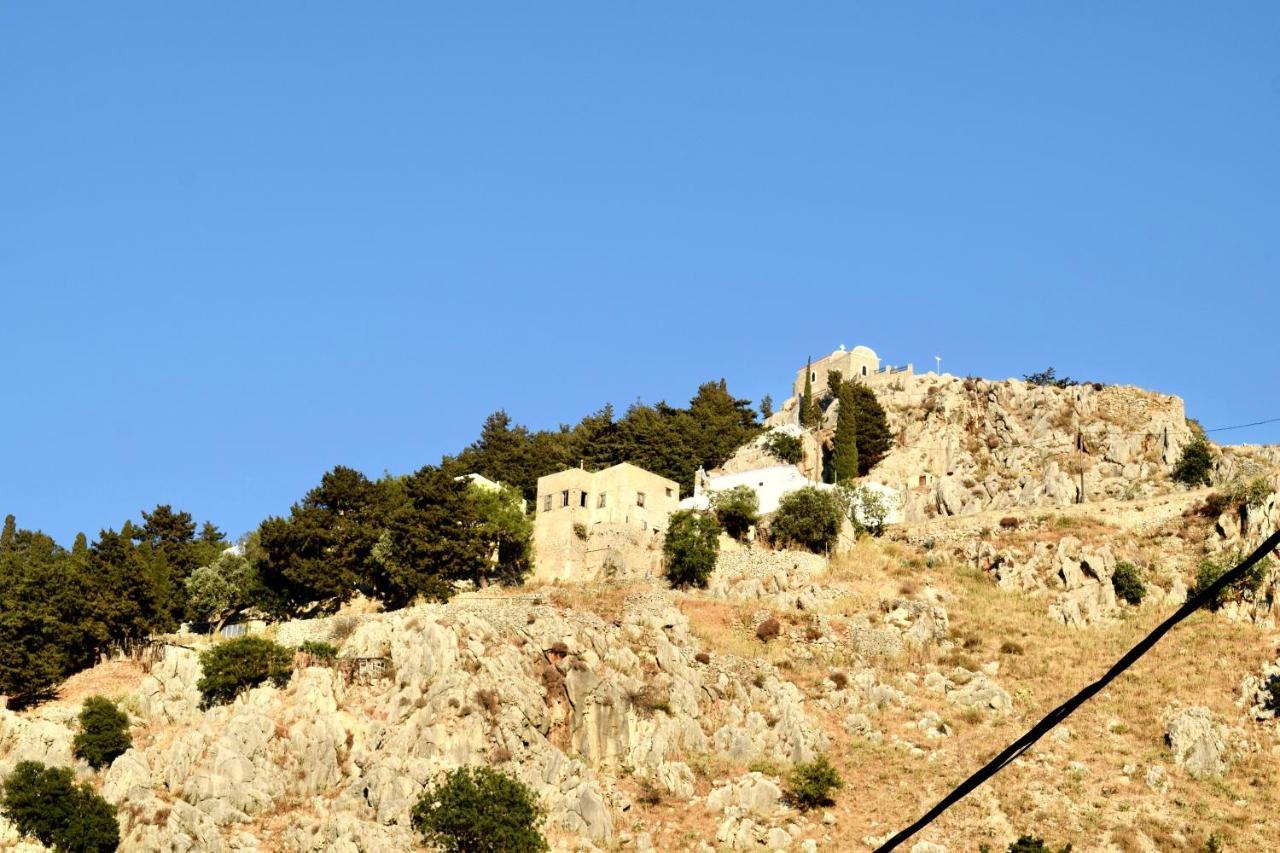 Κουλουντρη Villa ซีมี ภายนอก รูปภาพ