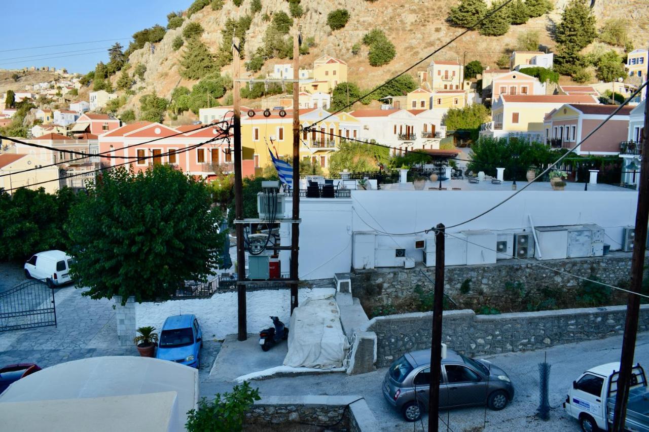 Κουλουντρη Villa ซีมี ภายนอก รูปภาพ